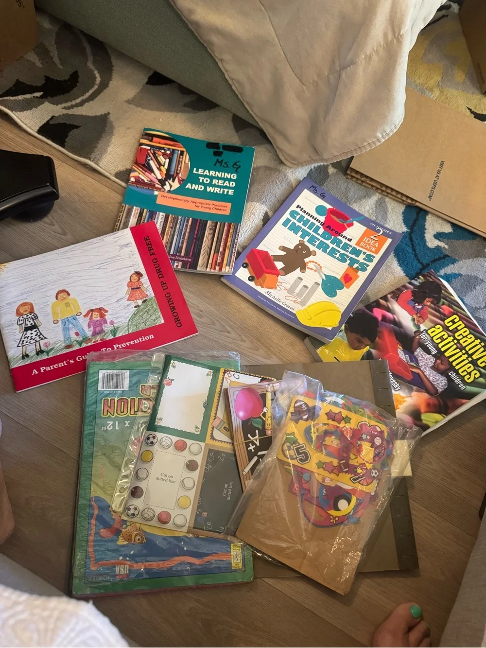 Early education lesson books